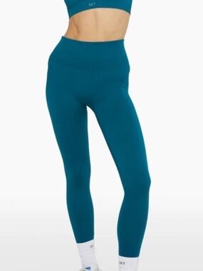 SET ACTIVE Matching Set in Teal